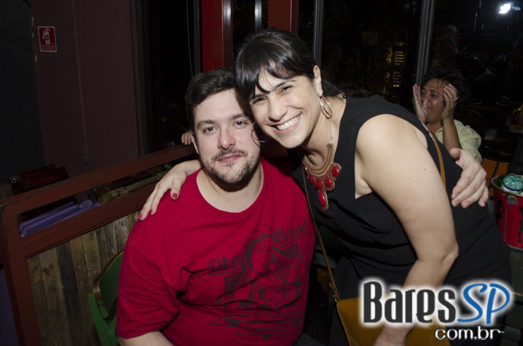 Favela da Vila comemorou 5 anos com show de Arlindo Cruz e convidados Favela da Vila comemorou 5 anos com show de Arlindo Cruz e convidados