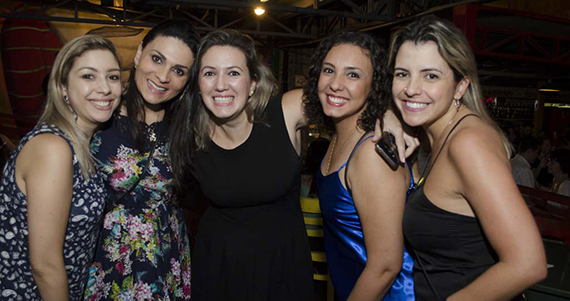 Favela da Vila comemorou 5 anos com show de Arlindo Cruz e convidados