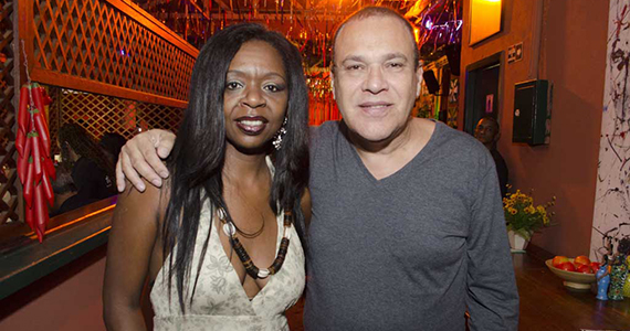 Roda de samba com Carllão Maneiro e compositor Sombra na sexta-feira Roda de samba com Carllão Maneiro e compositor Sombra na sexta-feira