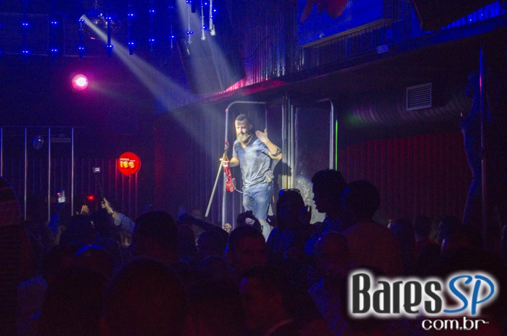 Balada Love Story comemorou 24 anos com Dupla Crossover e convidados Balada Love Story comemorou 24 anos com Dupla Crossover e convidados