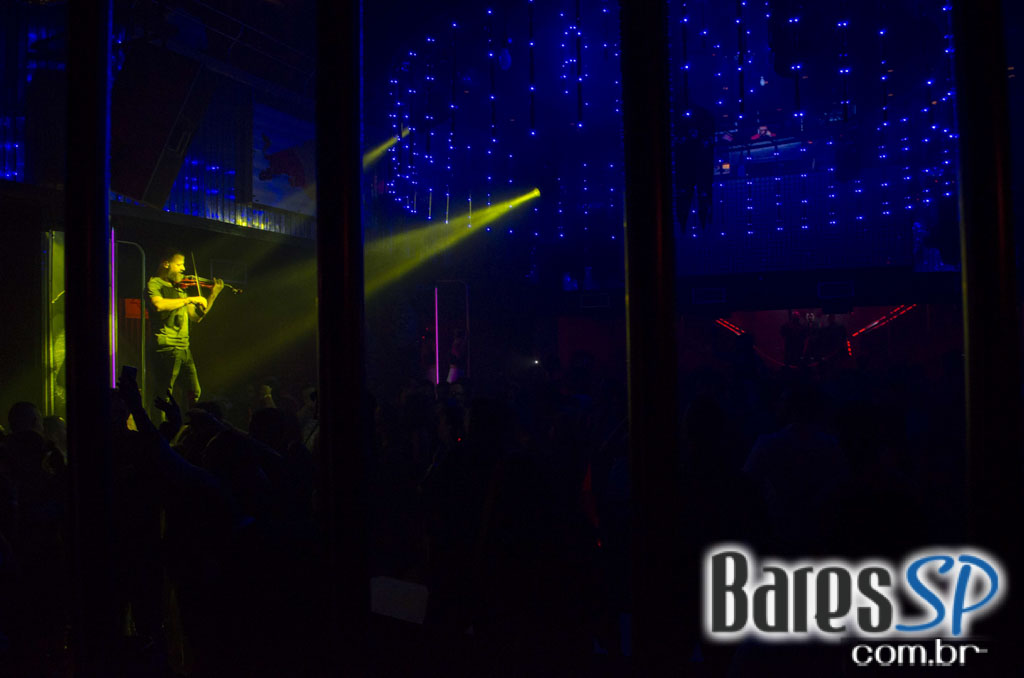 Balada Love Story comemorou 24 anos com Dupla Crossover e convidados Balada Love Story comemorou 24 anos com Dupla Crossover e convidados