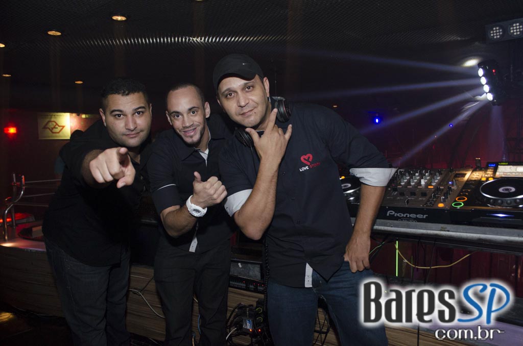 Balada Love Story comemorou 24 anos com Dupla Crossover e convidados Balada Love Story comemorou 24 anos com Dupla Crossover e convidados