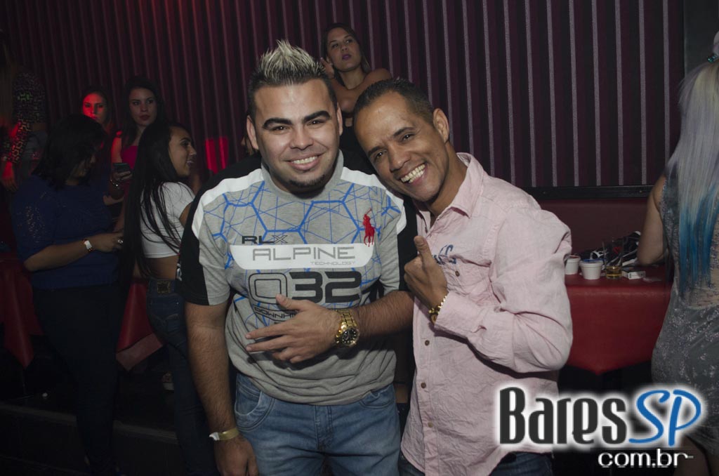 Balada Love Story comemorou 24 anos com Dupla Crossover e convidados Balada Love Story comemorou 24 anos com Dupla Crossover e convidados