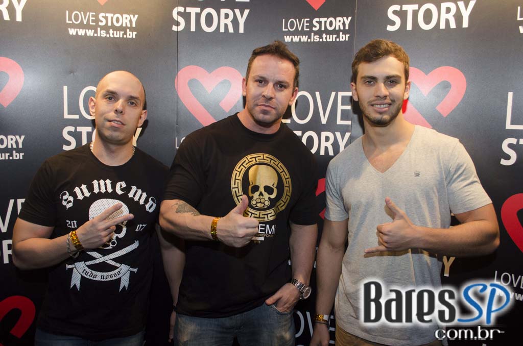 Balada Love Story comemorou 24 anos com Dupla Crossover e convidados Balada Love Story comemorou 24 anos com Dupla Crossover e convidados