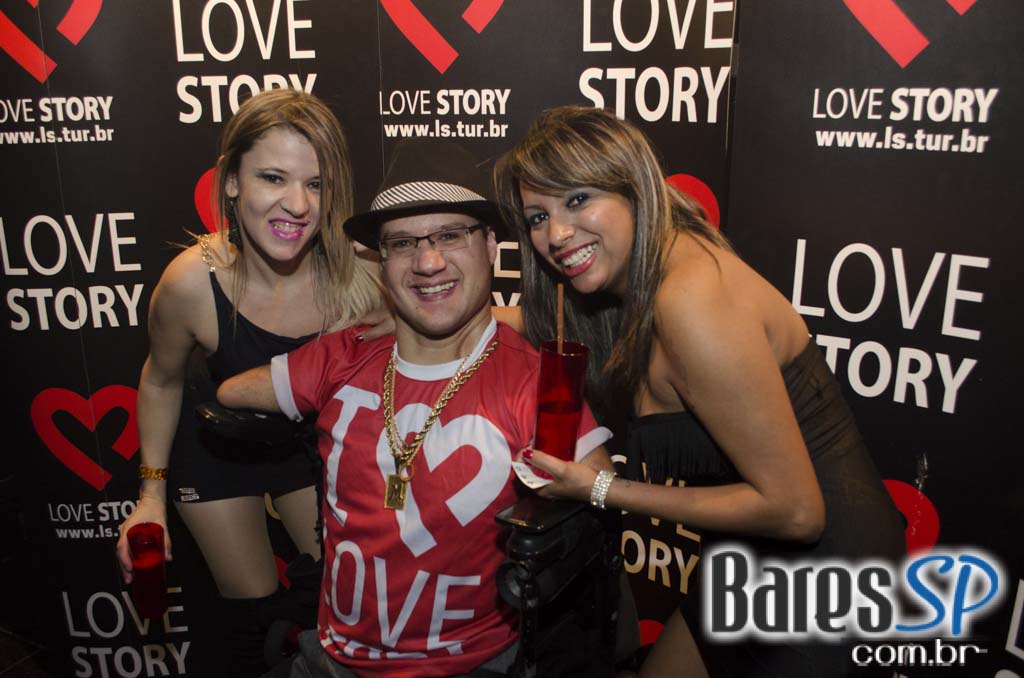 Balada Love Story comemorou 24 anos com Dupla Crossover e convidados Balada Love Story comemorou 24 anos com Dupla Crossover e convidados