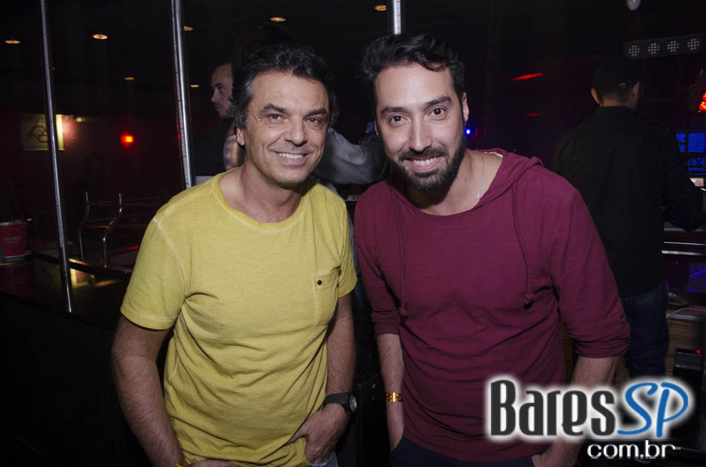 Balada Love Story comemorou 24 anos com Dupla Crossover e convidados Balada Love Story comemorou 24 anos com Dupla Crossover e convidados