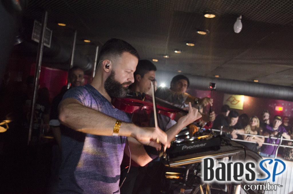 Balada Love Story comemorou 24 anos com Dupla Crossover e convidados Balada Love Story comemorou 24 anos com Dupla Crossover e convidados