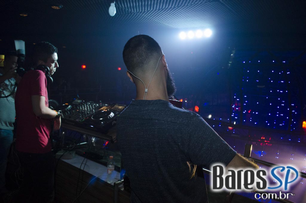 Balada Love Story comemorou 24 anos com Dupla Crossover e convidados Balada Love Story comemorou 24 anos com Dupla Crossover e convidados