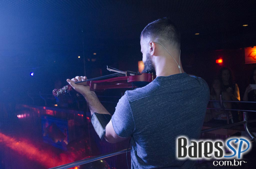 Balada Love Story comemorou 24 anos com Dupla Crossover e convidados Balada Love Story comemorou 24 anos com Dupla Crossover e convidados