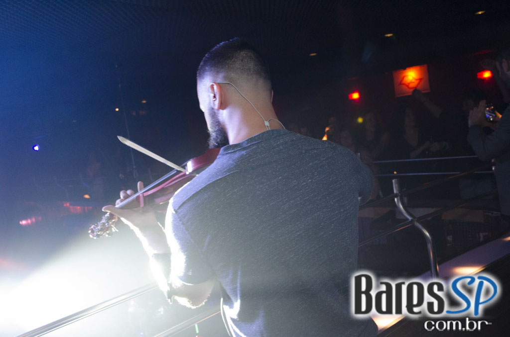 Balada Love Story comemorou 24 anos com Dupla Crossover e convidados Balada Love Story comemorou 24 anos com Dupla Crossover e convidados