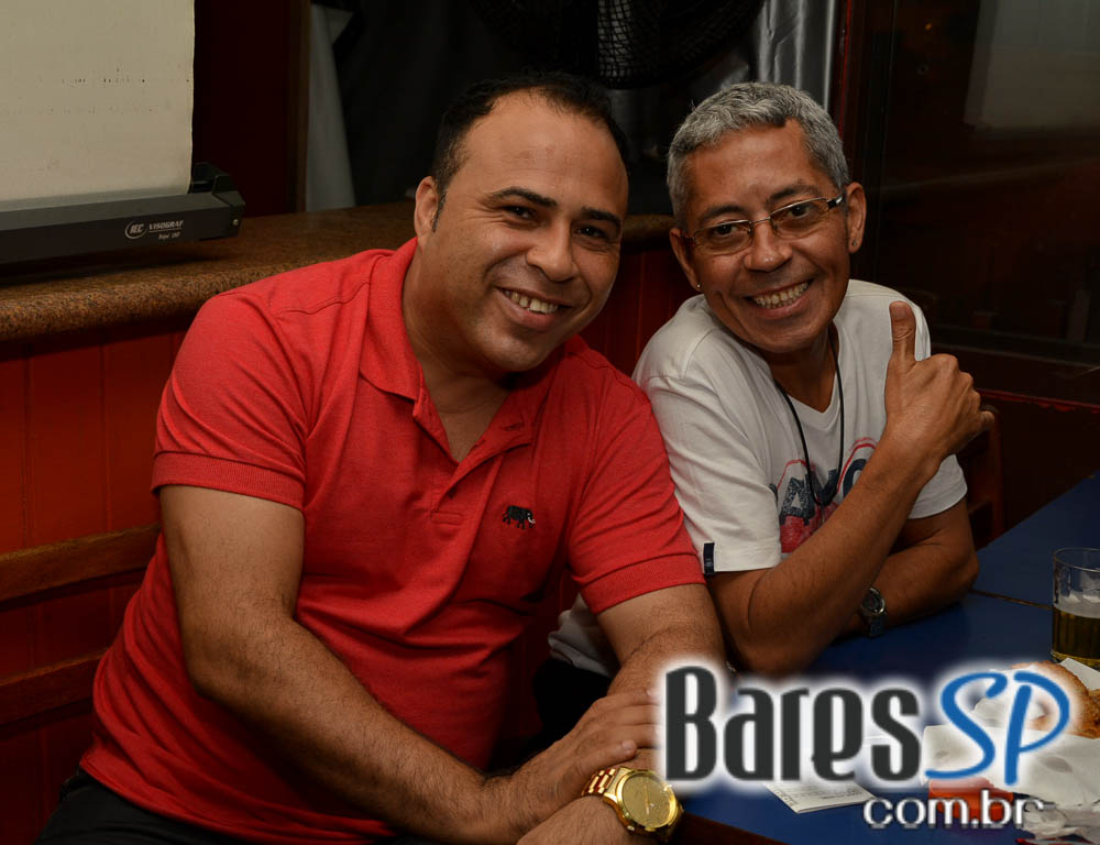 Banda Cegos, Surdos e Loucos comandaram o sábado com muito rock no Capital da Villa Banda Cegos, Surdos e Loucos comandaram o sábado com muito rock no Capital da Villa