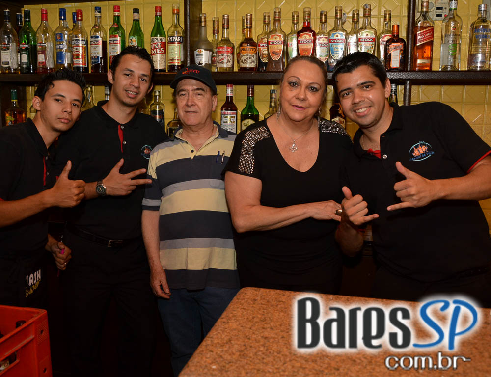 Banda Cegos, Surdos e Loucos comandaram o sábado com muito rock no Capital da Villa Banda Cegos, Surdos e Loucos comandaram o sábado com muito rock no Capital da Villa