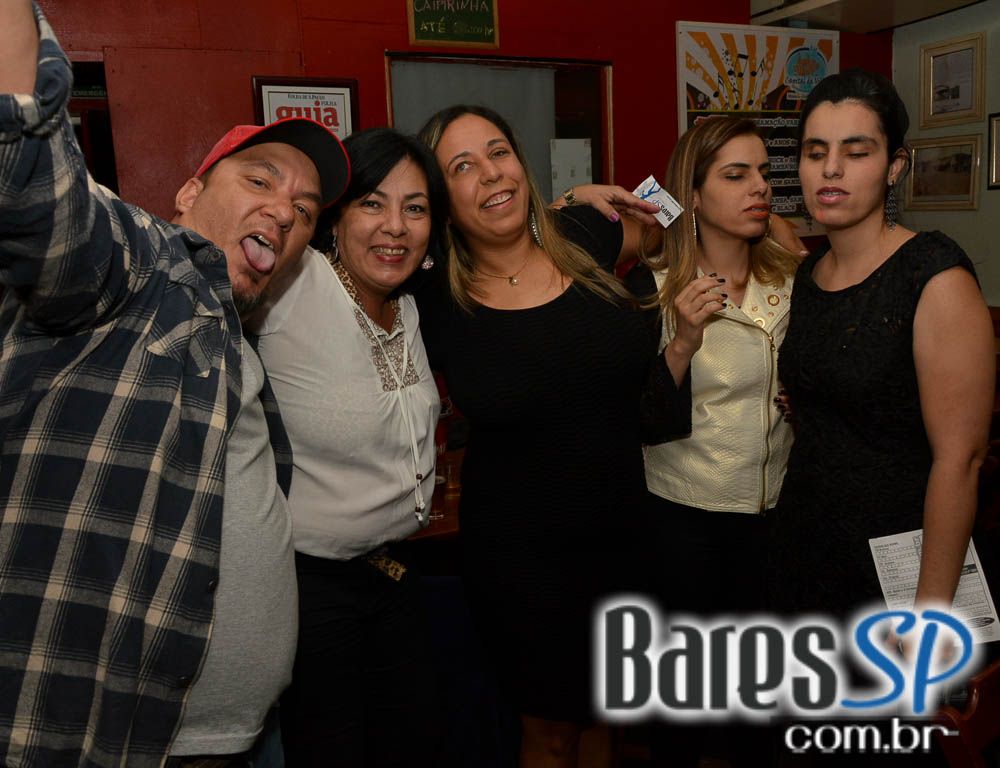 Banda Cegos, Surdos e Loucos comandaram o sábado com muito rock no Capital da Villa Banda Cegos, Surdos e Loucos comandaram o sábado com muito rock no Capital da Villa