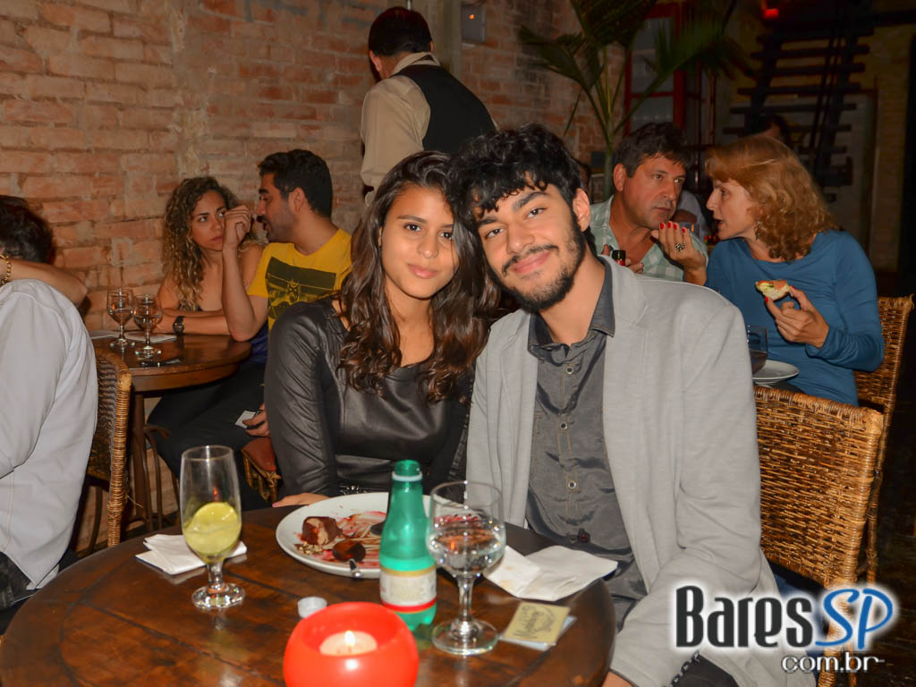 Bar Madeleine apresentou banda Coletivo Imaginário que tocou Miles Davis na quinta Bar Madeleine apresentou banda Coletivo Imaginário que tocou Miles Davis na quinta