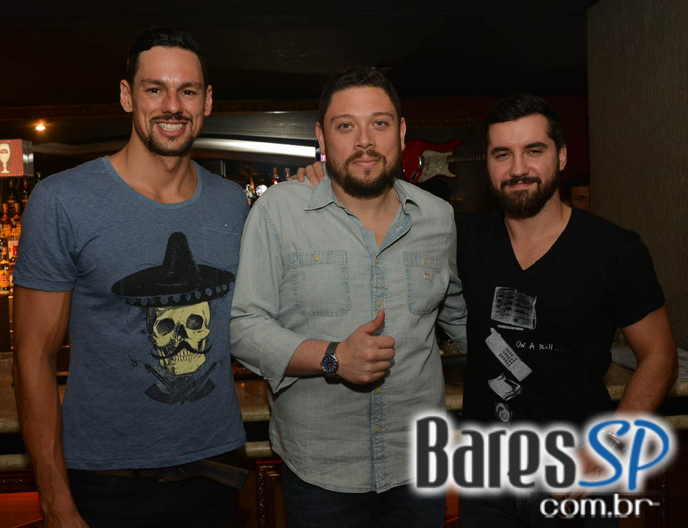 The Orleans recebeu Banda Ambervision que tocou seus sucessos na sexta The Orleans recebeu Banda Ambervision que tocou seus sucessos na sexta