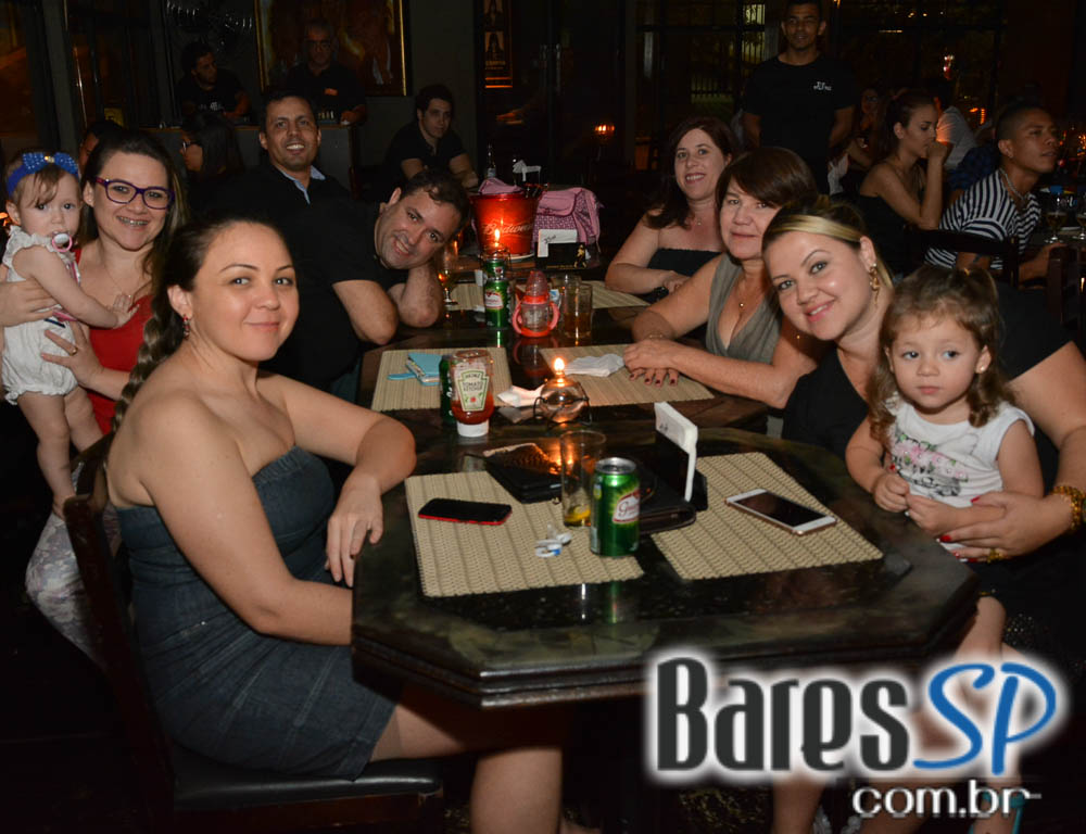 The Orleans recebeu Banda Ambervision que tocou seus sucessos na sexta The Orleans recebeu Banda Ambervision que tocou seus sucessos na sexta