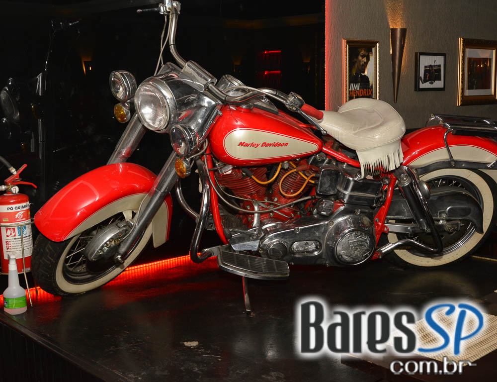 The Orleans recebeu Banda Ambervision que tocou seus sucessos na sexta The Orleans recebeu Banda Ambervision que tocou seus sucessos na sexta