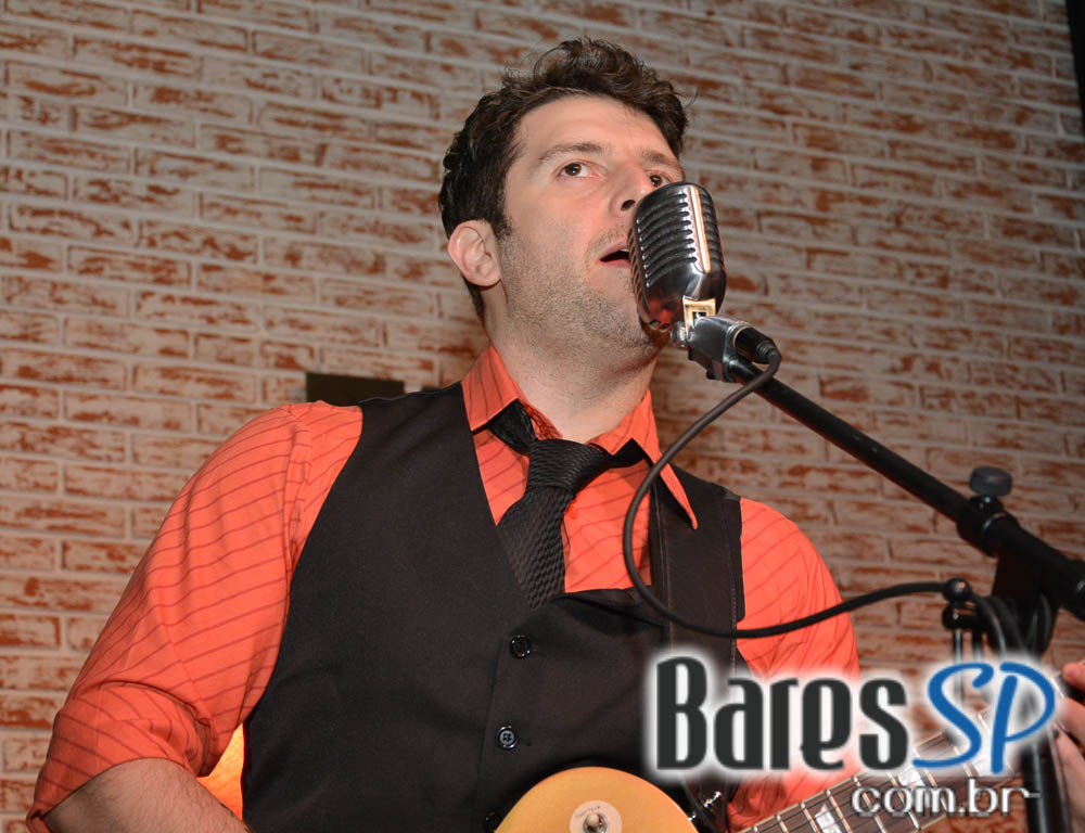 The Orleans recebeu Banda Ambervision que tocou seus sucessos na sexta The Orleans recebeu Banda Ambervision que tocou seus sucessos na sexta