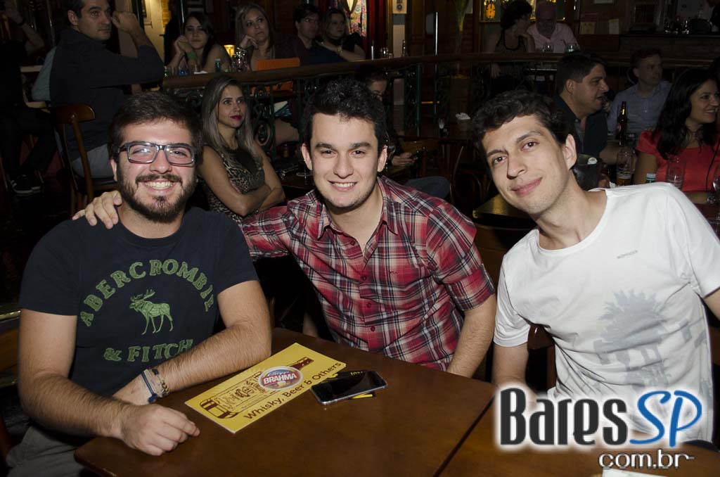 Bourbon Street apresentou repertório eclético do grupo Serial Funkers Bourbon Street apresentou repertório eclético do grupo Serial Funkers