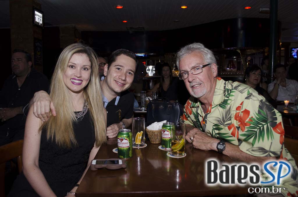 Bourbon Street apresentou repertório eclético do grupo Serial Funkers Bourbon Street apresentou repertório eclético do grupo Serial Funkers