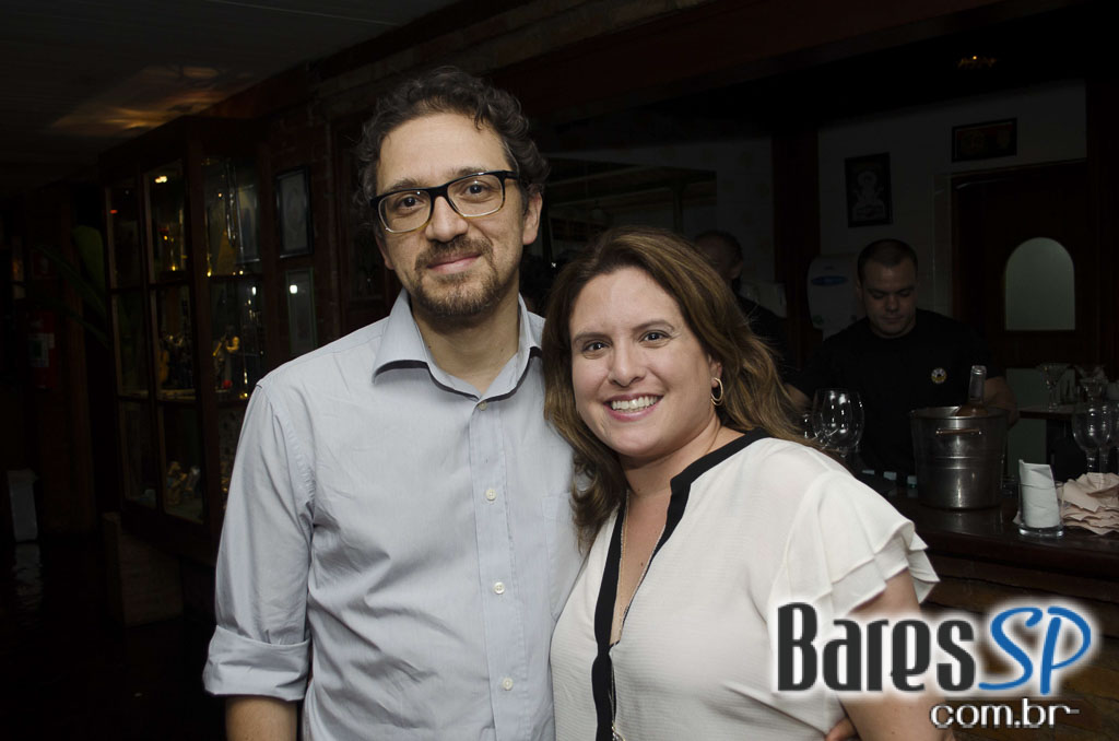 Bourbon Street apresentou repertório eclético do grupo Serial Funkers Bourbon Street apresentou repertório eclético do grupo Serial Funkers