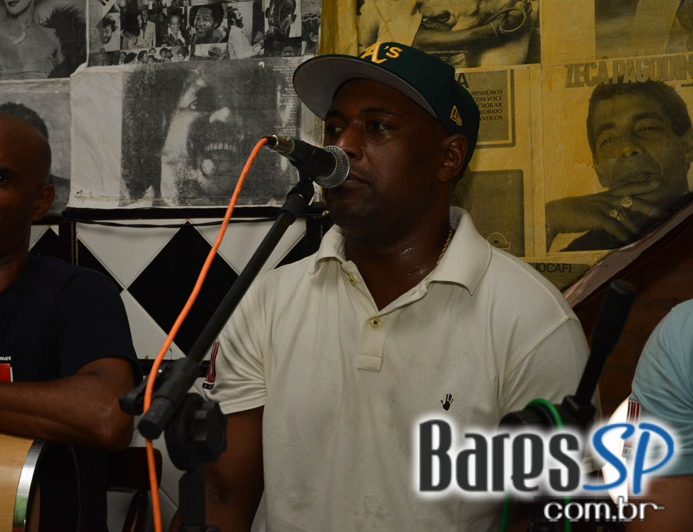 Boteco Boemios recebeu o show do Grupo Na Palma da Mão na sexta Boteco Boemios recebeu o show do Grupo Na Palma da Mão na sexta