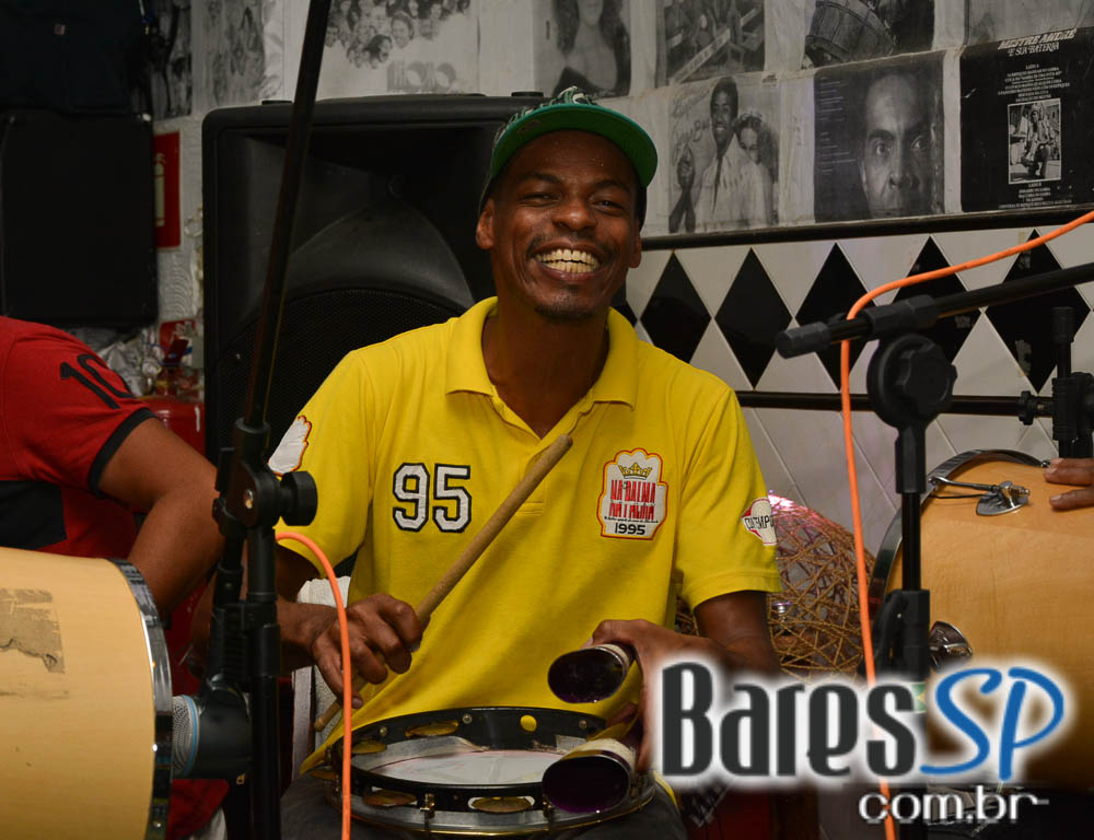 Boteco Boemios recebeu o show do Grupo Na Palma da Mão na sexta Boteco Boemios recebeu o show do Grupo Na Palma da Mão na sexta