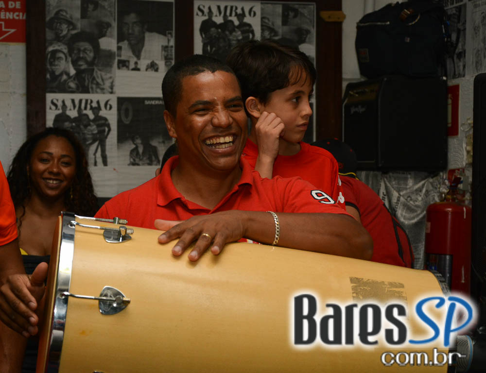 Boteco Boemios recebeu o show do Grupo Na Palma da Mão na sexta Boteco Boemios recebeu o show do Grupo Na Palma da Mão na sexta