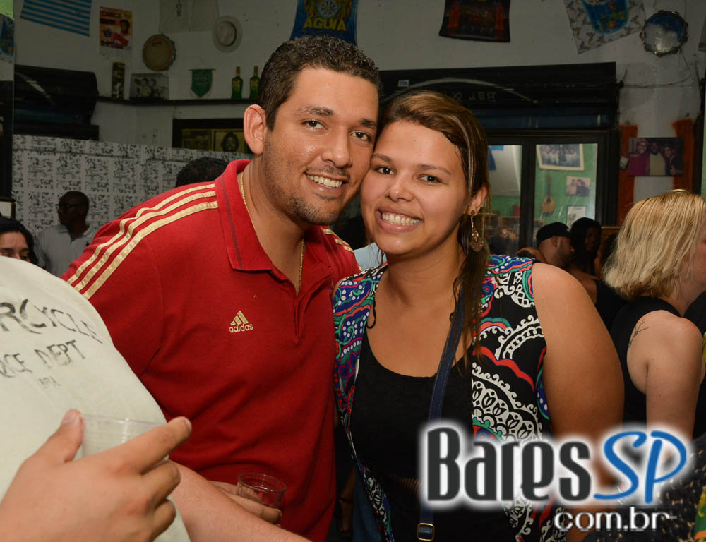 Boteco Boemios recebeu o show do Grupo Na Palma da Mão na sexta Boteco Boemios recebeu o show do Grupo Na Palma da Mão na sexta