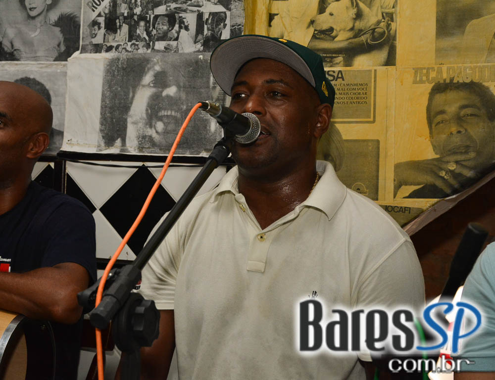 Boteco Boemios recebeu o show do Grupo Na Palma da Mão na sexta Boteco Boemios recebeu o show do Grupo Na Palma da Mão na sexta