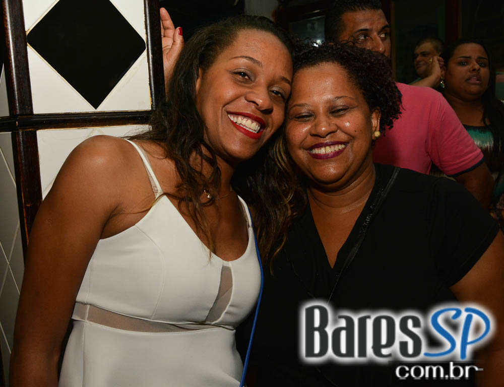 Boteco Boemios recebeu o show do Grupo Na Palma da Mão na sexta Boteco Boemios recebeu o show do Grupo Na Palma da Mão na sexta