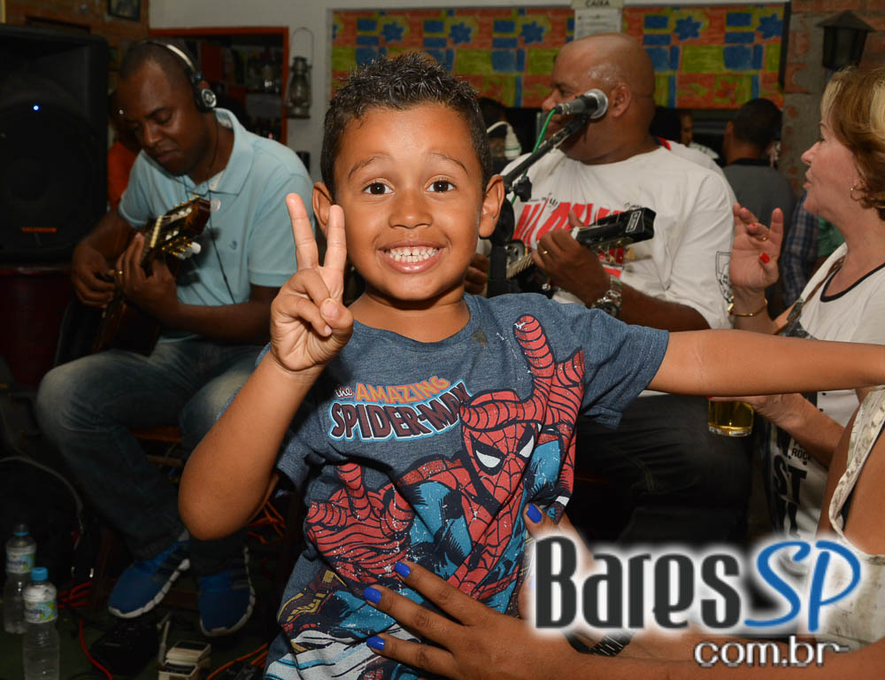 Boteco Boemios recebeu o show do Grupo Na Palma da Mão na sexta Boteco Boemios recebeu o show do Grupo Na Palma da Mão na sexta