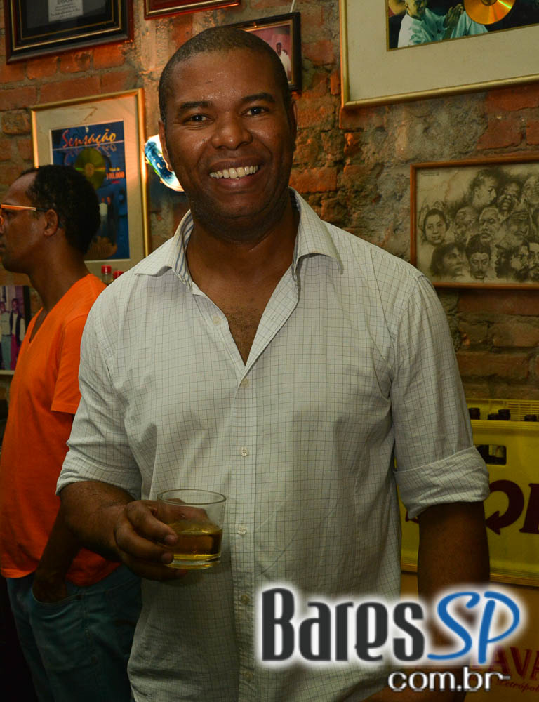 Boteco Boemios recebeu o show do Grupo Na Palma da Mão na sexta Boteco Boemios recebeu o show do Grupo Na Palma da Mão na sexta