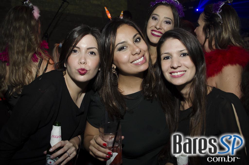 Saturday Night Rocks apresentou a Banda Piper no palco da She Rocks Saturday Night Rocks apresentou a Banda Piper no palco da She Rocks