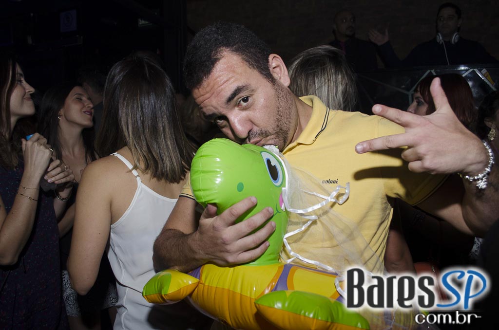 Saturday Night Rocks apresentou a Banda Piper no palco da She Rocks Saturday Night Rocks apresentou a Banda Piper no palco da She Rocks