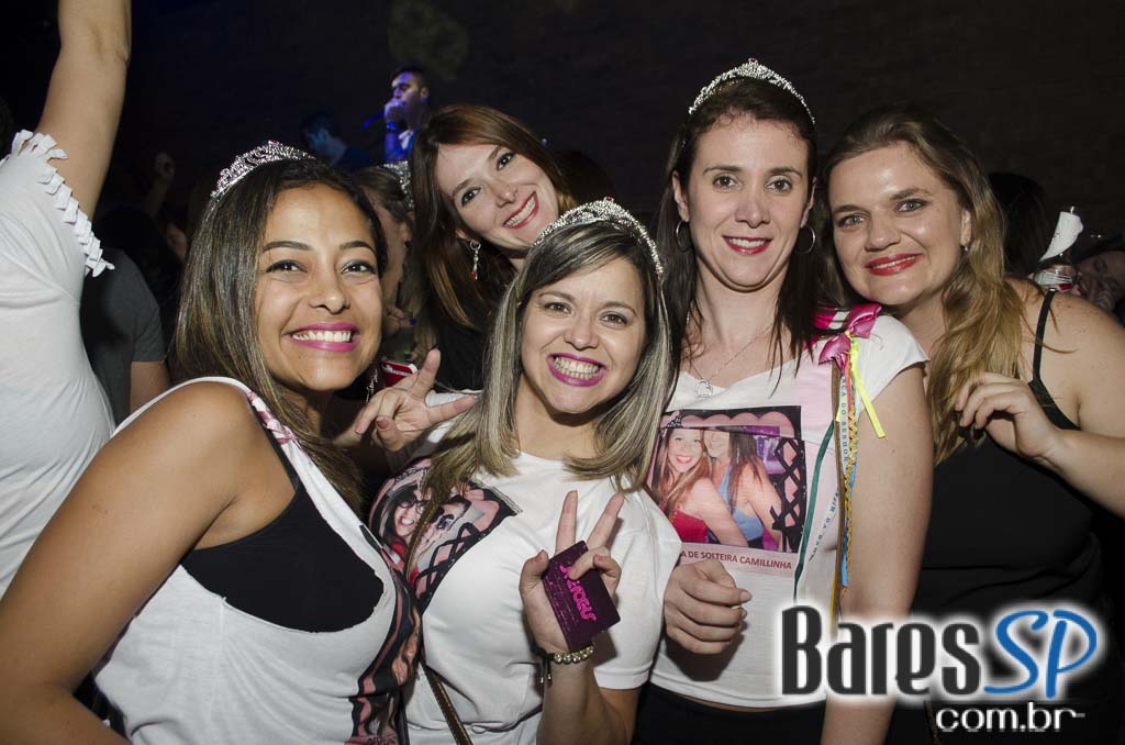 Saturday Night Rocks apresentou a Banda Piper no palco da She Rocks Saturday Night Rocks apresentou a Banda Piper no palco da She Rocks