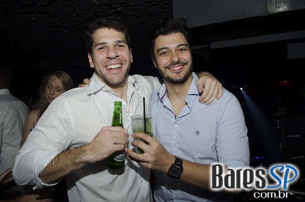 Saturday Night Rocks apresentou a Banda Piper no palco da She Rocks Saturday Night Rocks apresentou a Banda Piper no palco da She Rocks