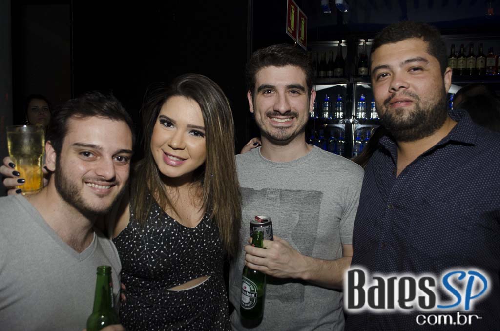 Saturday Night Rocks apresentou a Banda Piper no palco da She Rocks Saturday Night Rocks apresentou a Banda Piper no palco da She Rocks