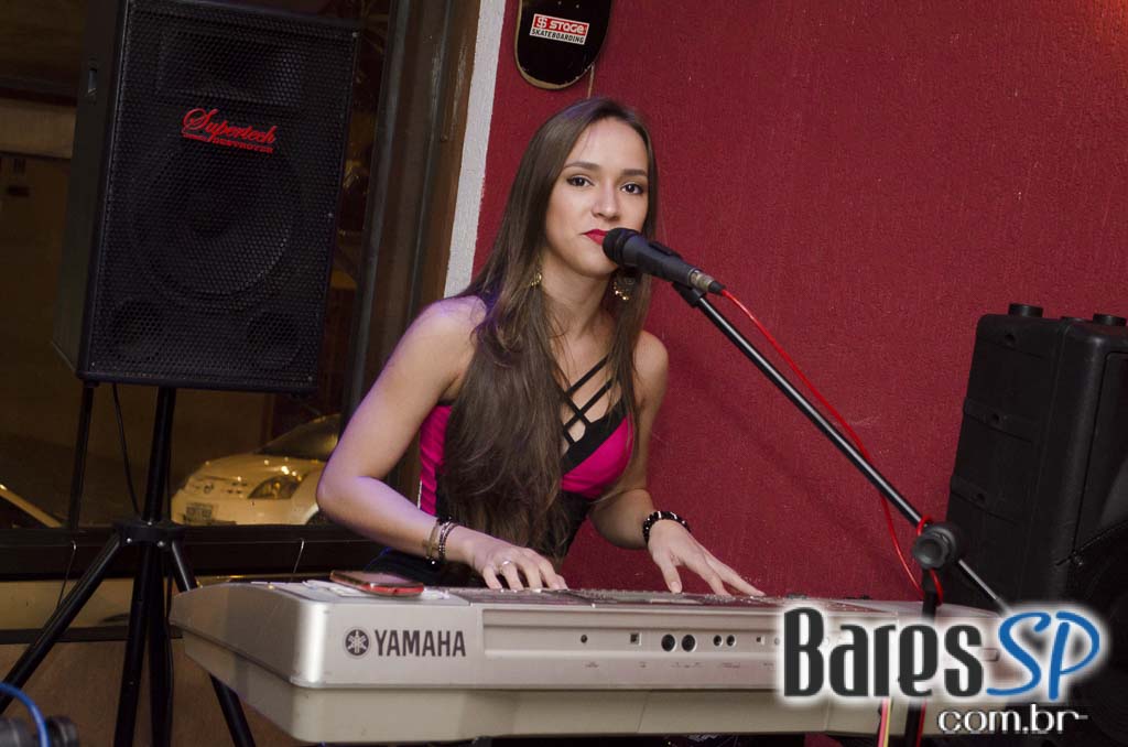 Bar FM 444 recebeu o show da dupla Denner & Katherine no sábado a noite Bar FM 444 recebeu o show da dupla Denner & Katherine no sábado a noite