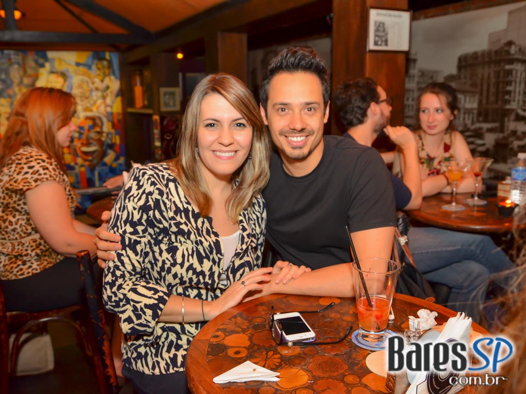 Cantor Breezy Rodio tocou muito blues & soul animando o Piratininga Bar Cantor Breezy Rodio tocou muito blues & soul animando o Piratininga Bar