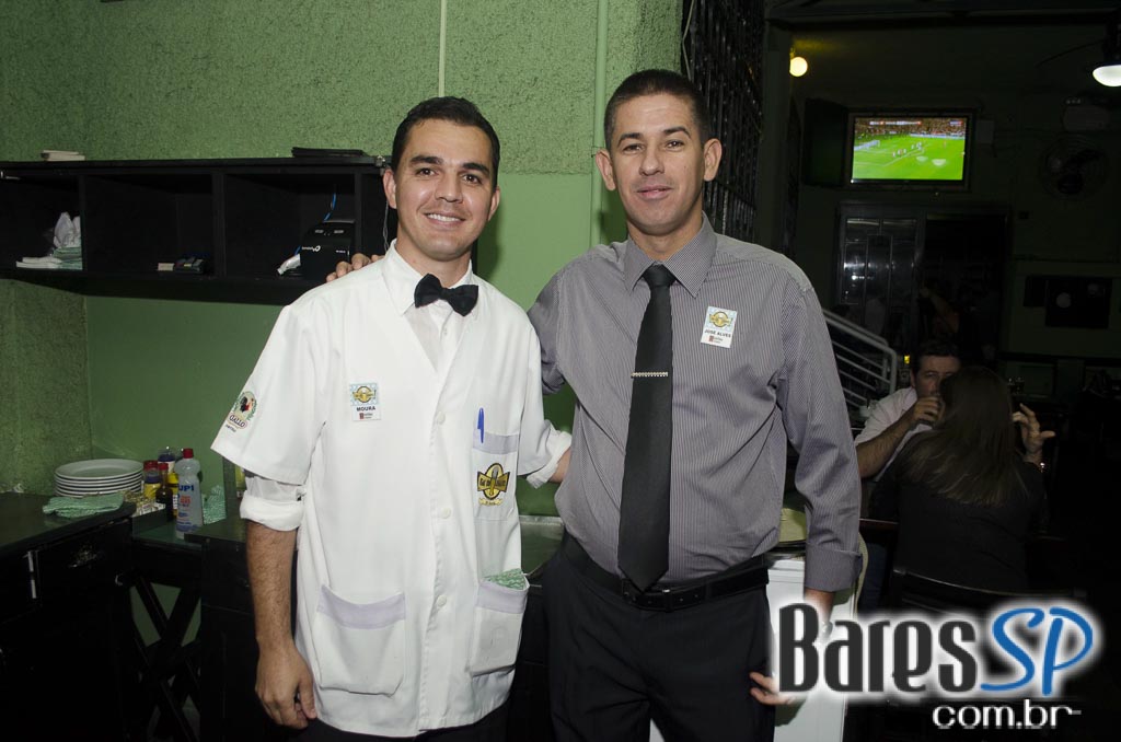 Bar do Juarez ofereceu diversos petiscos e drinks especiais no happy hour Bar do Juarez ofereceu diversos petiscos e drinks especiais no happy hour