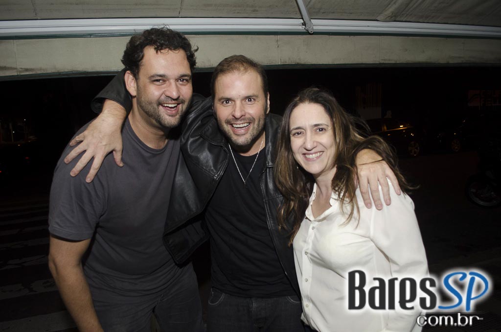 Bar do Juarez ofereceu diversos petiscos e drinks especiais no happy hour Bar do Juarez ofereceu diversos petiscos e drinks especiais no happy hour