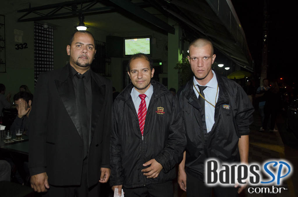 Bar do Juarez ofereceu diversos petiscos e drinks especiais no happy hour Bar do Juarez ofereceu diversos petiscos e drinks especiais no happy hour