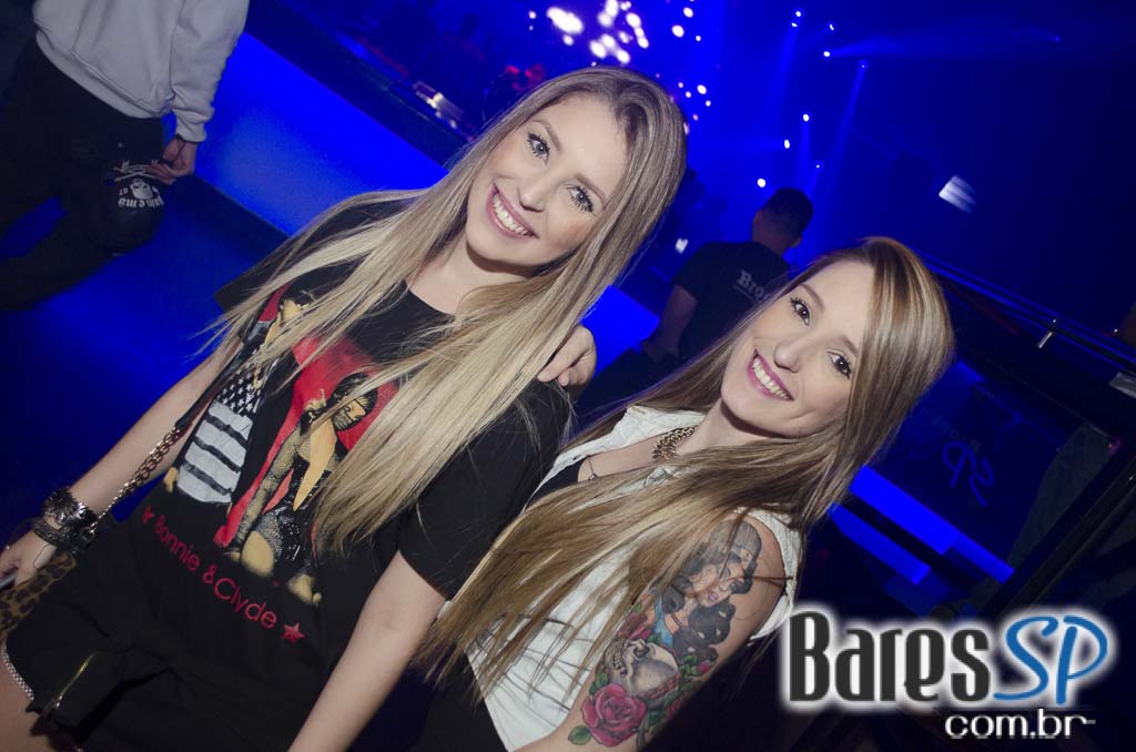 Brooks SP apresentou show solo do rapper Mano Brown Brooks SP apresentou show solo do rapper Mano Brown