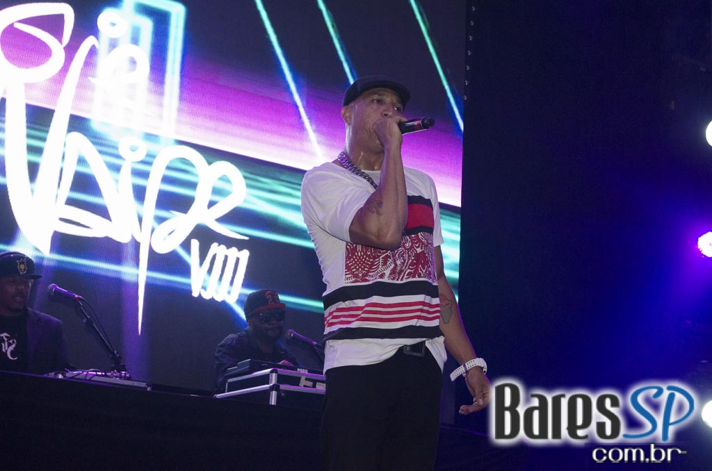 Brooks SP apresentou show solo do rapper Mano Brown Brooks SP apresentou show solo do rapper Mano Brown