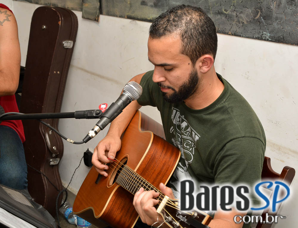 Banda Rock Expresso tocou muito Rock no palco do Presley Pub Banda Rock Expresso tocou muito Rock no palco do Presley Pub