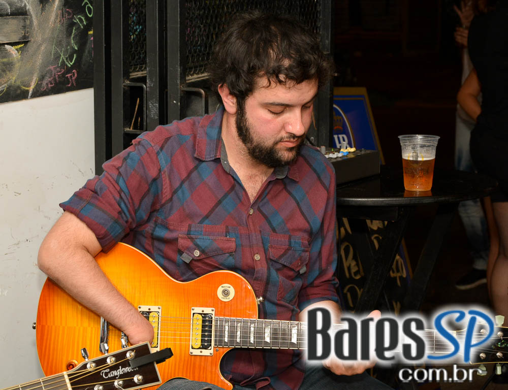 Banda Rock Expresso tocou muito Rock no palco do Presley Pub Banda Rock Expresso tocou muito Rock no palco do Presley Pub