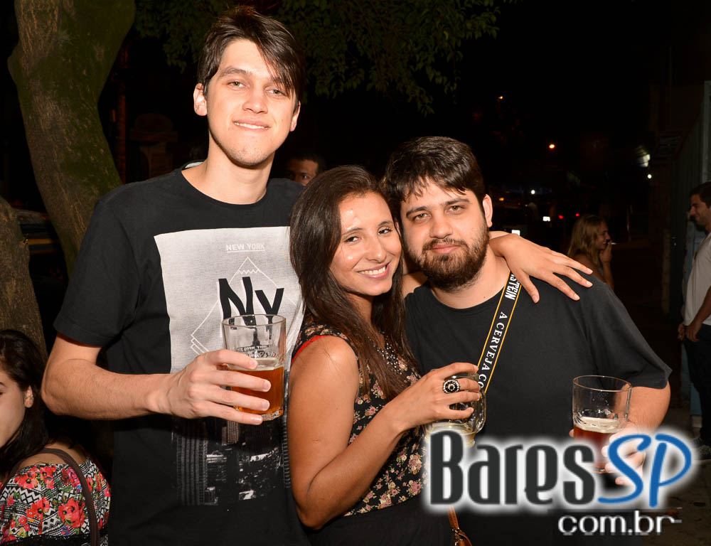 Banda Rock Expresso tocou muito Rock no palco do Presley Pub Banda Rock Expresso tocou muito Rock no palco do Presley Pub