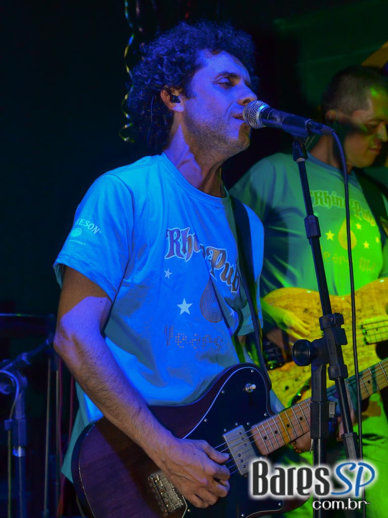 Rhino Pub comemorou aniversário com show da Banda Insônica e convidados Rhino Pub comemorou aniversário com show da Banda Insônica e convidados