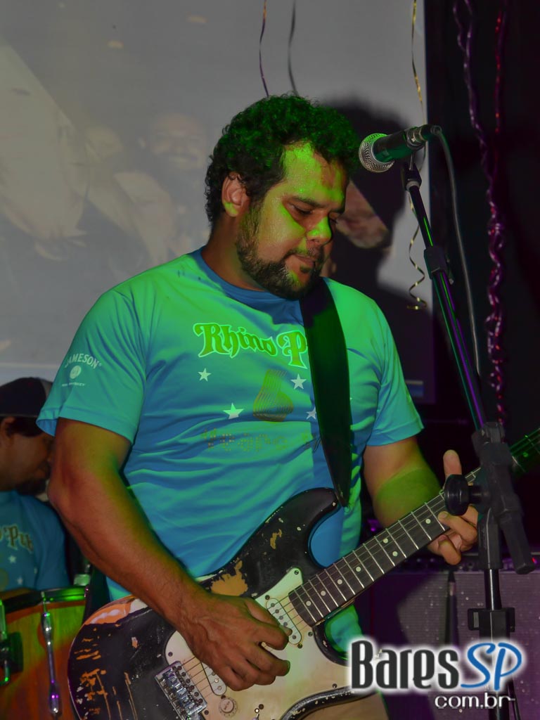 Rhino Pub comemorou aniversário com show da Banda Insônica e convidados Rhino Pub comemorou aniversário com show da Banda Insônica e convidados